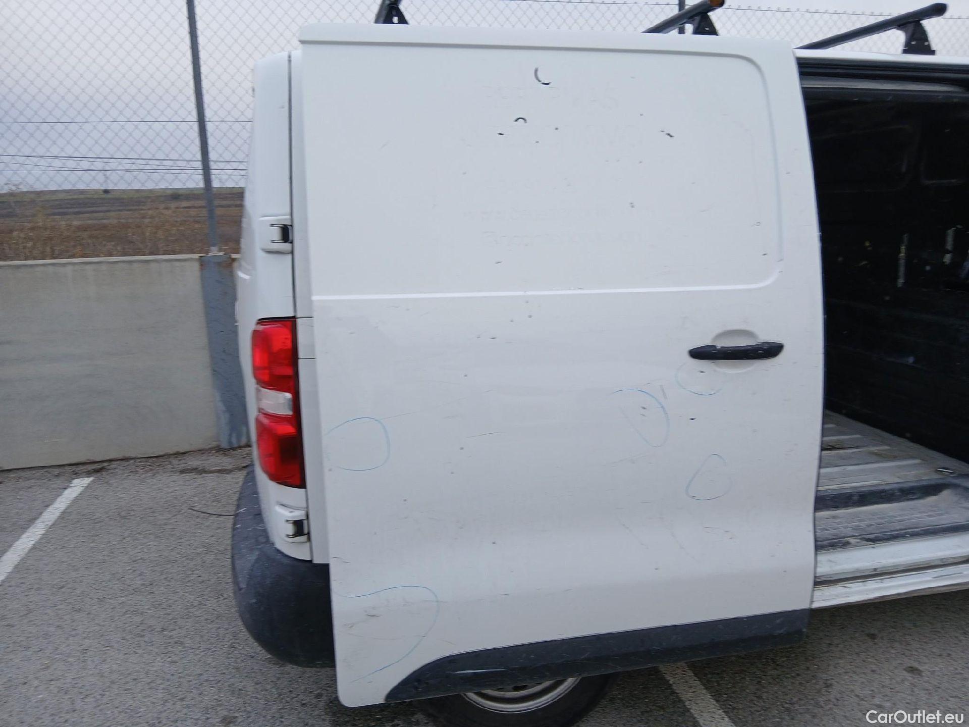  Opel  Vivaro OPEL  / 2019 / 4P / furgón Campaña F2ML 1.5 Diésel 74kW(100CV)M Std Exp #53