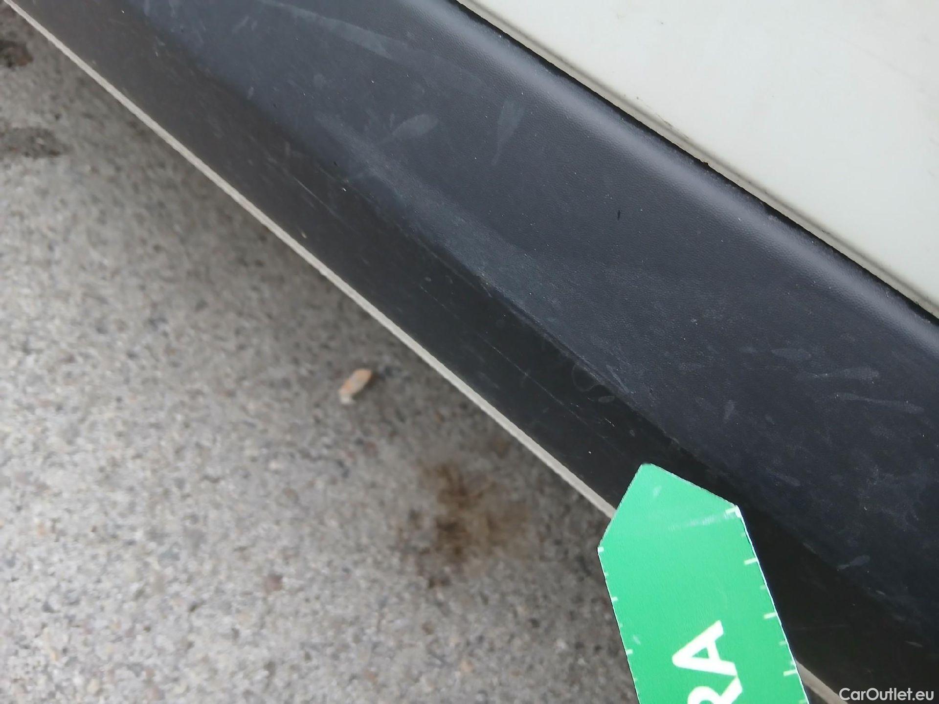  Opel  Vivaro OPEL  / 2019 / 4P / furgón Campaña F2ML 1.5 Diésel 74kW(100CV)M Std Exp #20