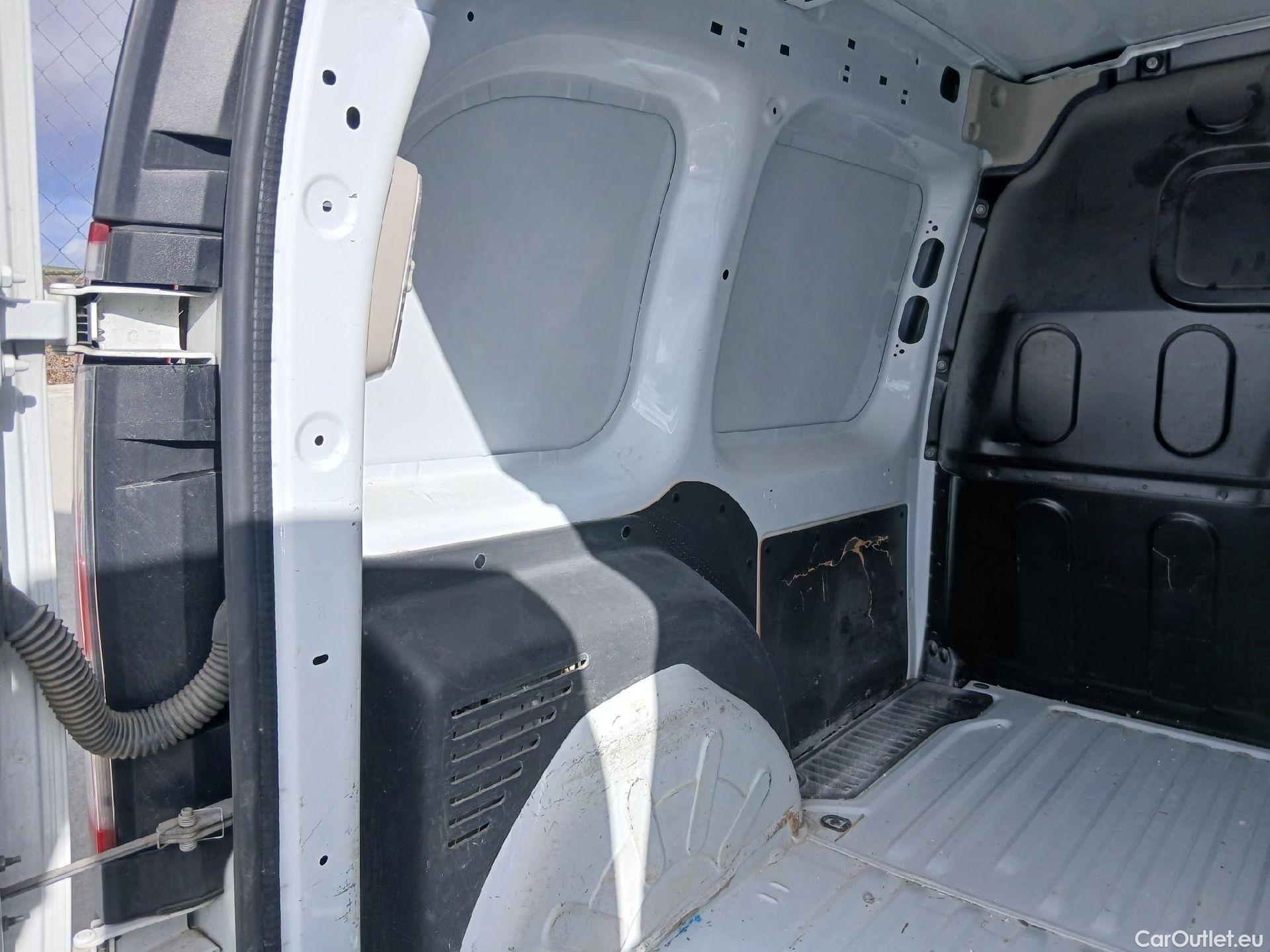  Renault  Kangoo RENAULT  Furgón/2013/3P/furgón derivado de turismo Profesional Blue dCi 70kW (95CV) #17