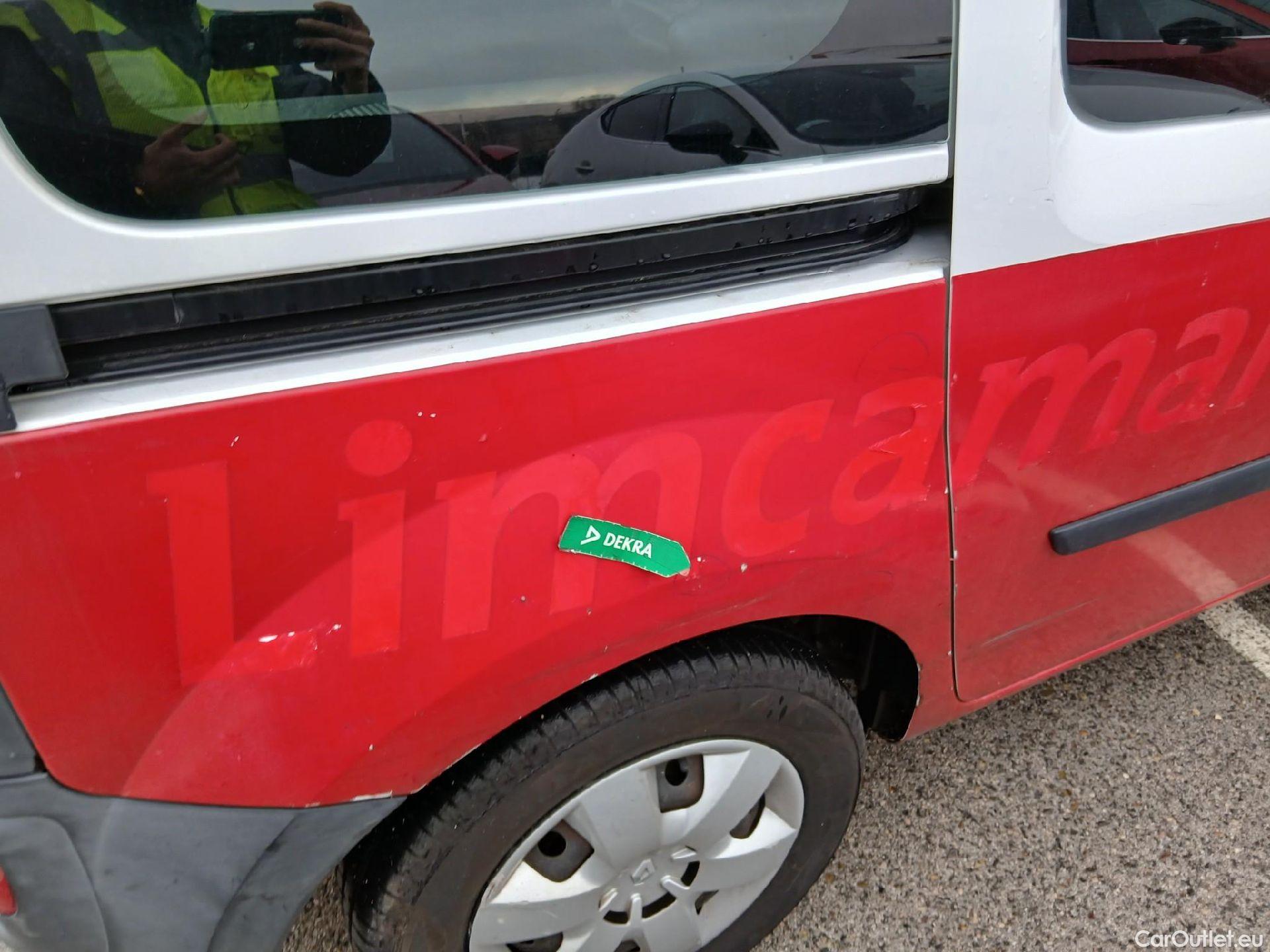  Renault  Kangoo RENAULT  Combi / 2013 / 4P / combi Profesional M1-AF En. dCi 66kW (90CV) E6 #38