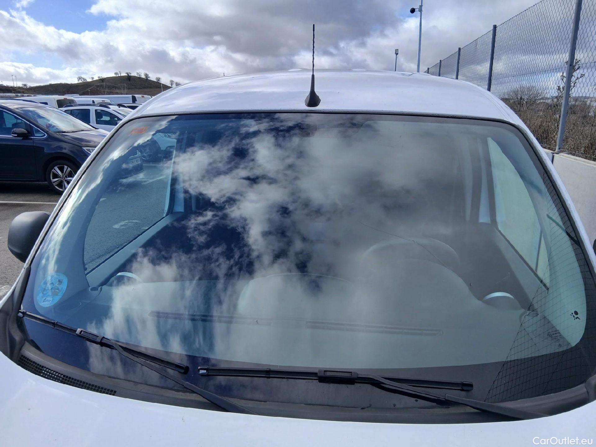  Renault  Kangoo RENAULT  Furgón/2013/3P/furgón derivado de turismo Profesional Blue dCi 70kW (95CV) #2