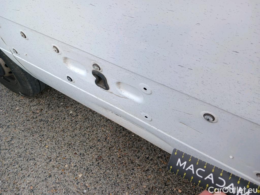  Renault  Master RENAULT  / 2019 / 4P / furgón Furgón T L3H2 3500 Bl dCi 100 kW(135CV) #28