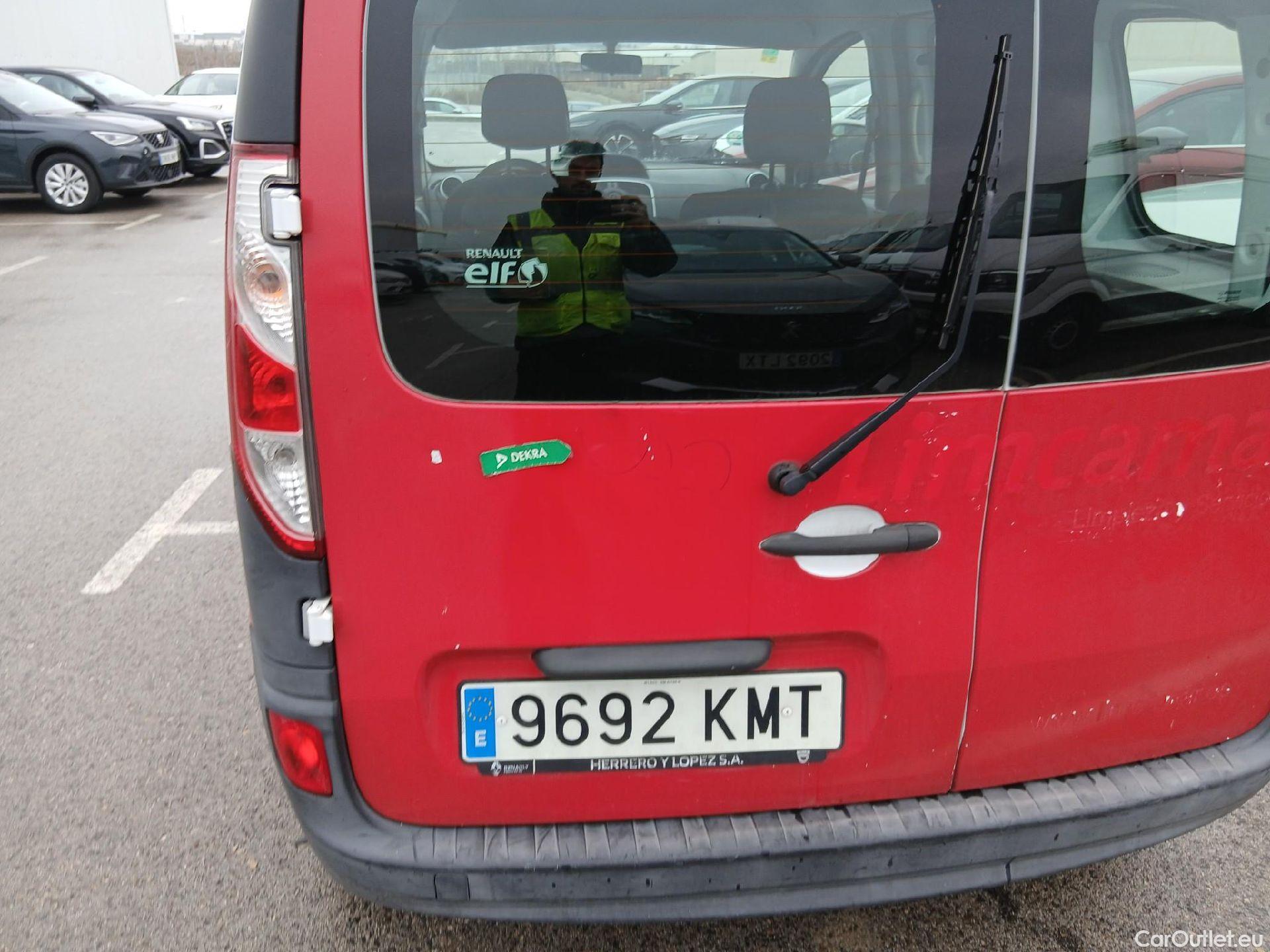  Renault  Kangoo RENAULT  Combi / 2013 / 4P / combi Profesional M1-AF En. dCi 66kW (90CV) E6 #27