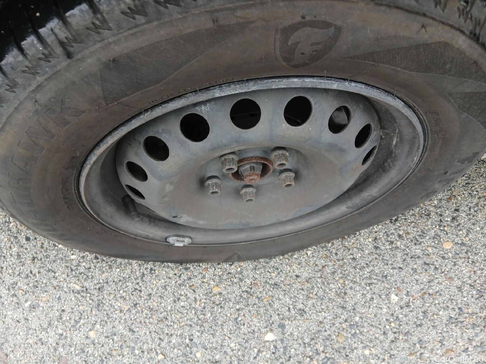  Renault  Kangoo RENAULT  Combi / 2013 / 4P / combi Profesional M1-AF En. dCi 66kW (90CV) E6 #13