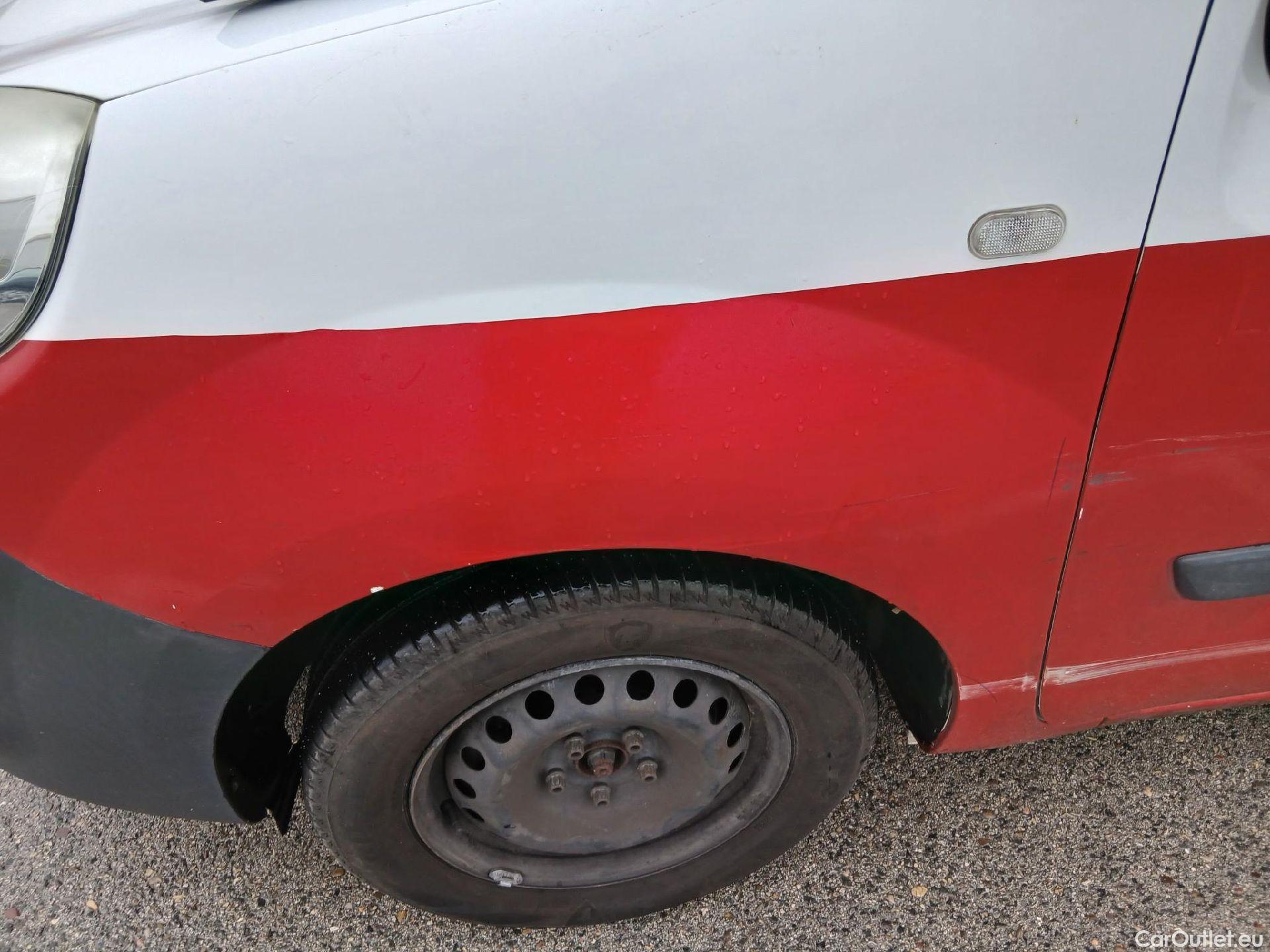  Renault  Kangoo RENAULT  Combi / 2013 / 4P / combi Profesional M1-AF En. dCi 66kW (90CV) E6 #17