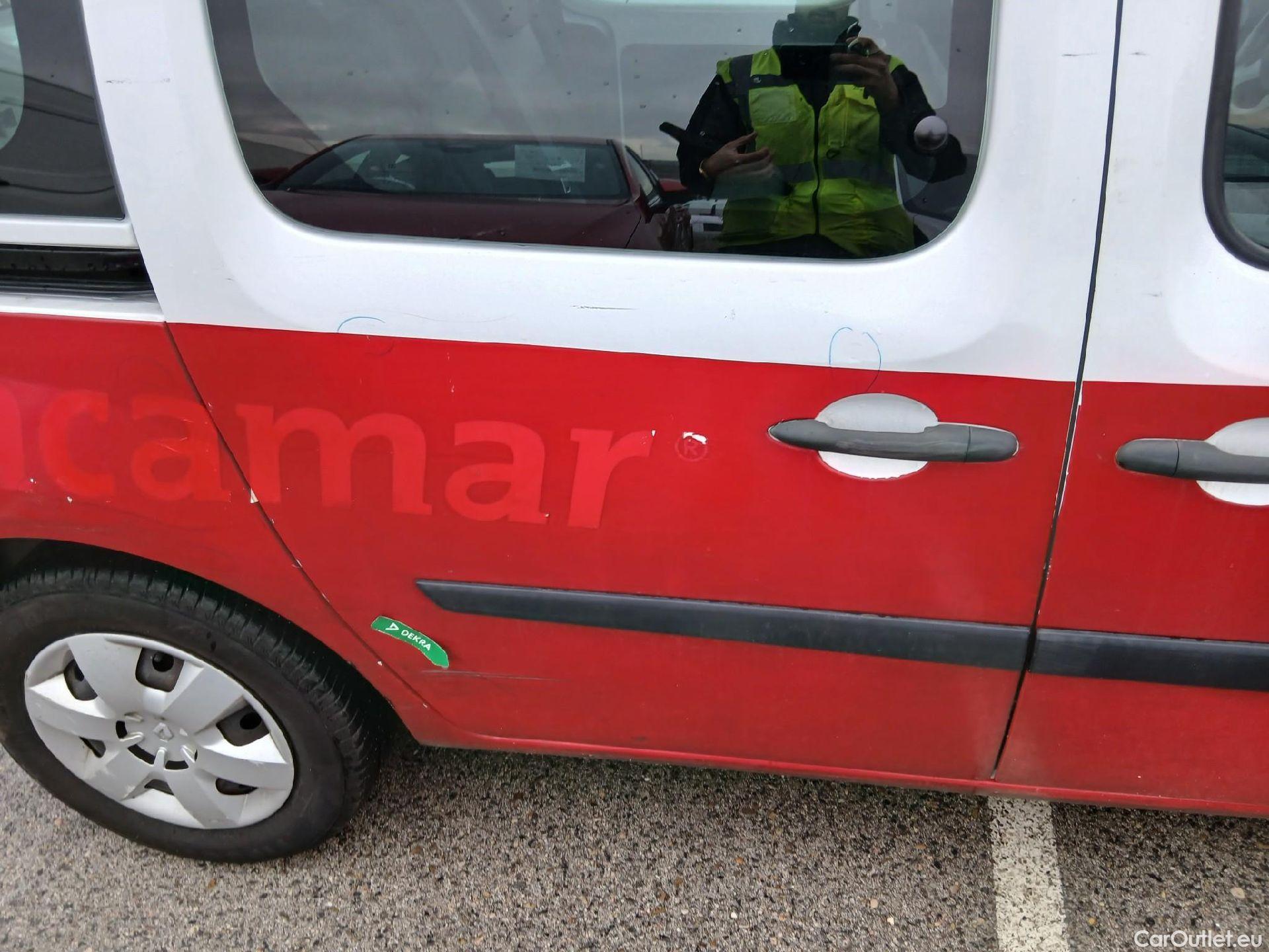  Renault  Kangoo RENAULT  Combi / 2013 / 4P / combi Profesional M1-AF En. dCi 66kW (90CV) E6 #41