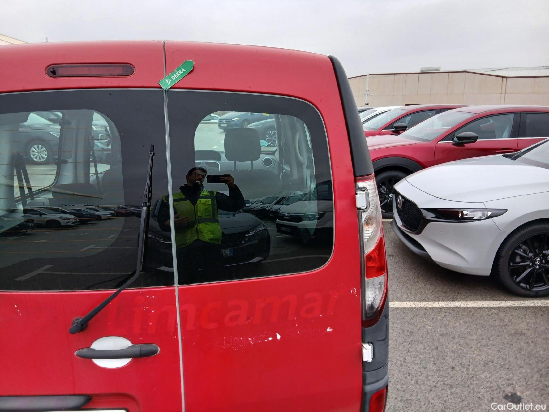  Renault  Kangoo RENAULT  Combi / 2013 / 4P / combi Profesional M1-AF En. dCi 66kW (90CV) E6 #28