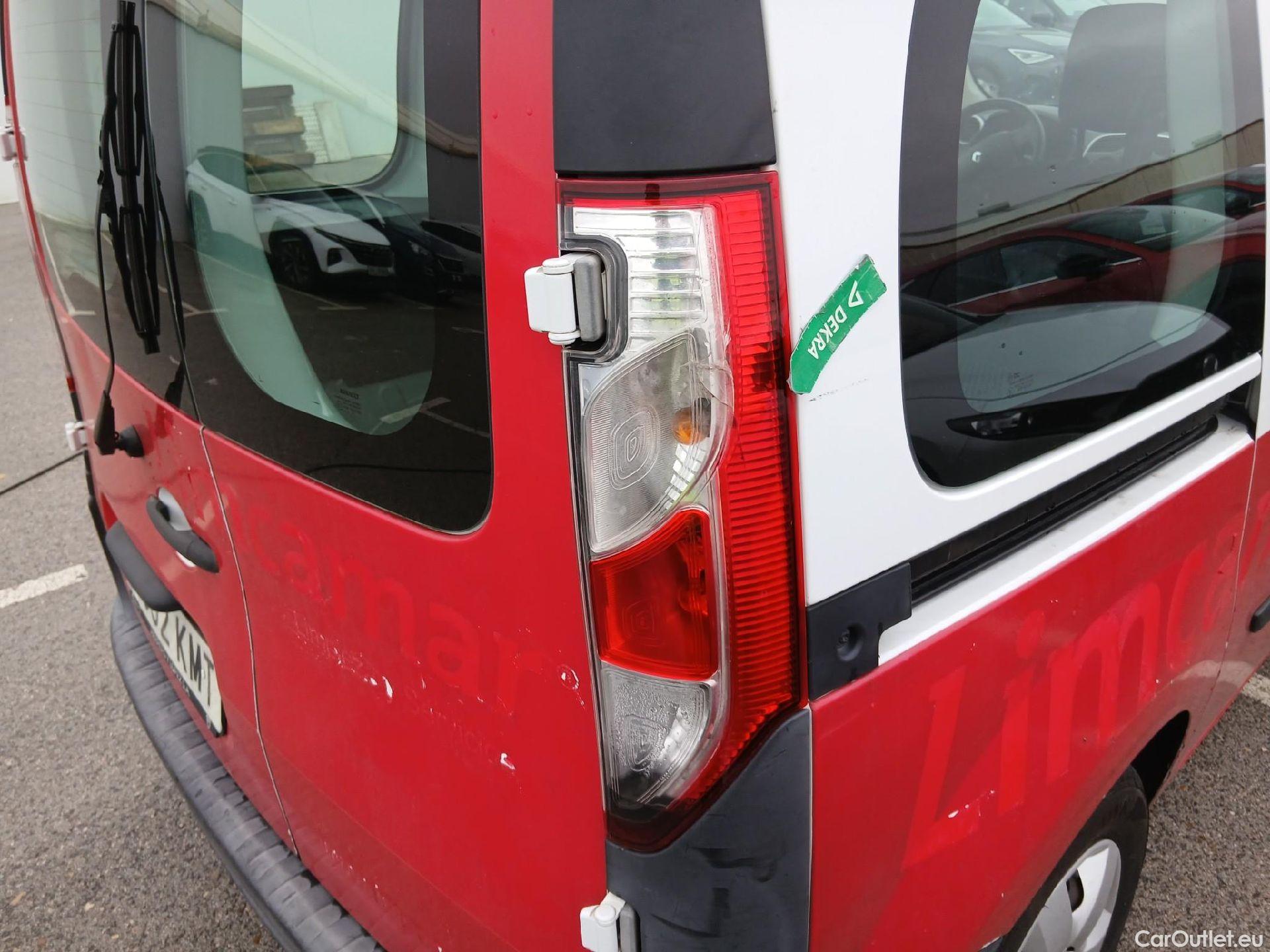  Renault  Kangoo RENAULT  Combi / 2013 / 4P / combi Profesional M1-AF En. dCi 66kW (90CV) E6 #32