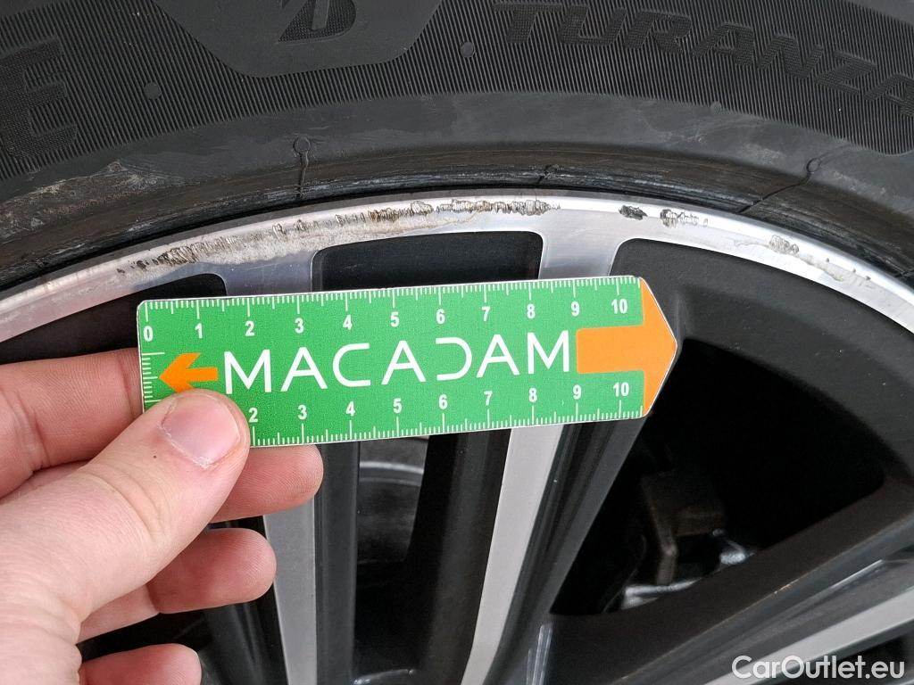  Bmw  Serie 2 BMW Série 2 Gran Coupé / 2019 / 4P / Berline 218D AUTO Business Design #8