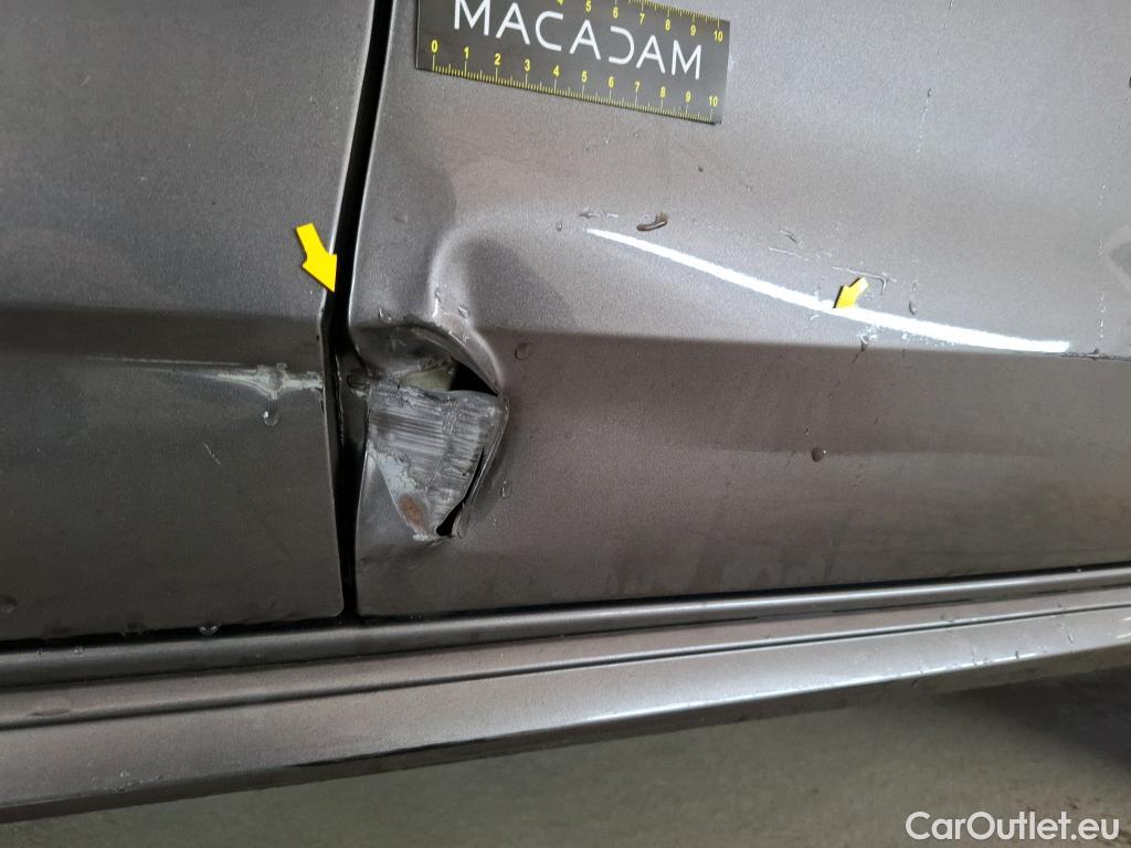  Audi  A4 AUDI  Avant / 2019 / 5P / Break 35 TFSI 150 S tronic Avus #3