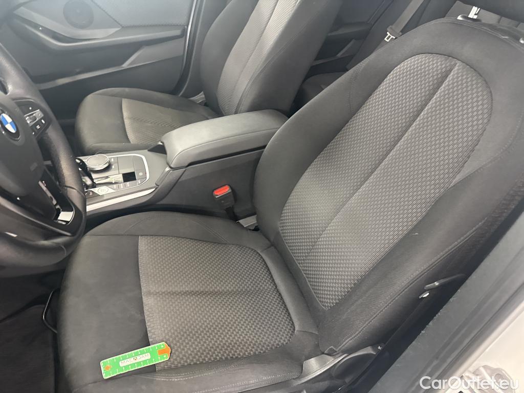  Bmw  Serie 1 BMW Série 1 / 2019 / 5P / Berline 116i DKG7 Business Design #1