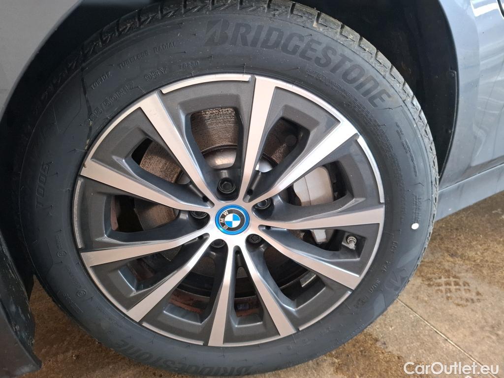  Bmw  Serie 3 BMW Série 3 Berline / 2018 / 4P / Berline 330e 292ch Business Design BVA8 Hybride #16