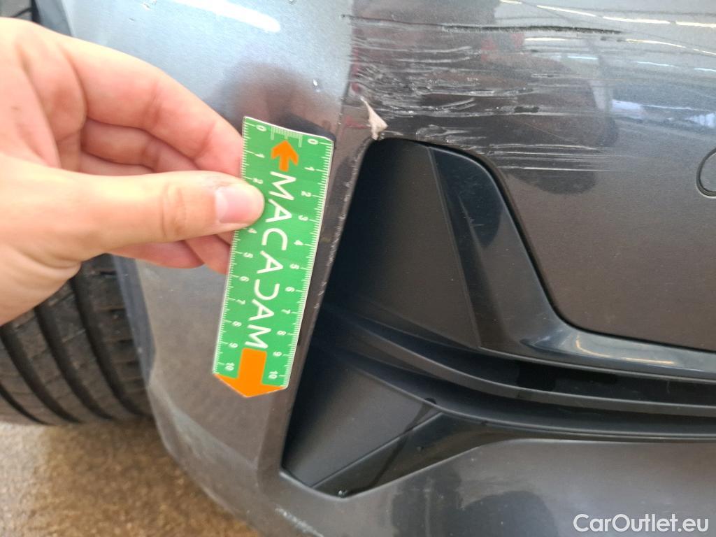  Bmw  Serie 3 BMW Série 3 Berline / 2018 / 4P / Berline 330e 292ch Business Design BVA8 Hybride #6