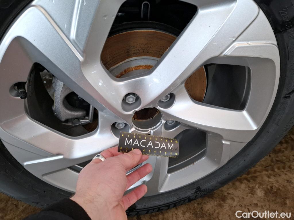  Citroen  C5 CITROEN  Aircross / 2022 / 5P / SUV Hybrid rechargeable 180 e-EAT8 Feel #3