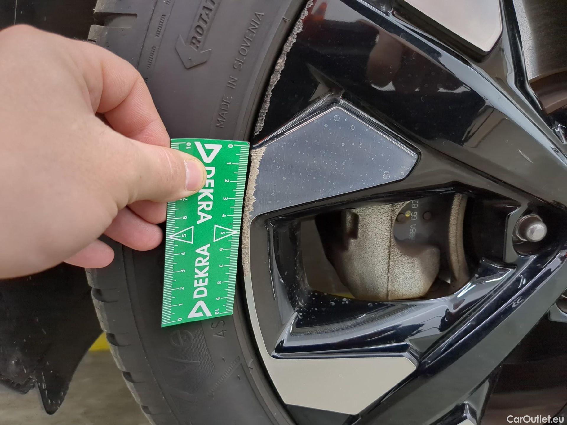  KIA  Sportage KIA  / 2021 / 5P / SUV 1.6 T-GDI 265 PHEV AUTO 4WD ACTIVE BUSIN #2