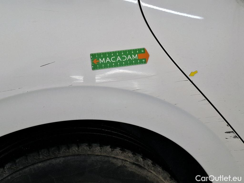  Peugeot  208 PEUGEOT  5p Berline BLUEHDI 100 ¤6.c S&S ACTIVE BUSINESS #2