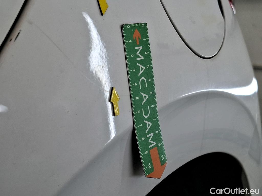  Peugeot  208 PEUGEOT  5p Berline BLUEHDI 100 ¤6.c S&S ACTIVE BUSINESS #70