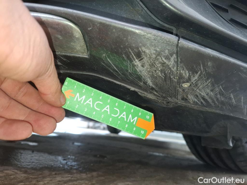  Mercedes  CLA-Klasse MERCEDES-BENZ CLA Coupe / 2019 / 4P / Coupé CLA 200 d AMG Line BA8 #18