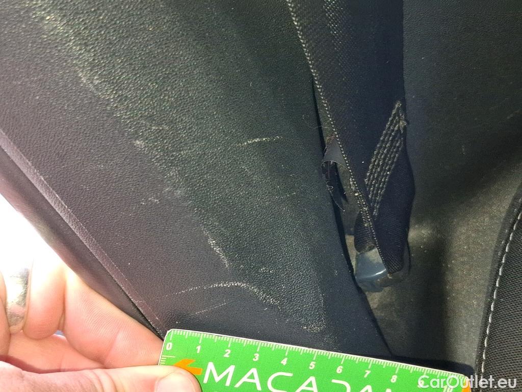  Peugeot  208 PEUGEOT  5p Berline BLUEHDI 100 ¤6.c S&S ACTIVE BUSINESS #38