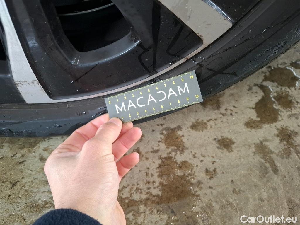  Mercedes  A-Klasse MERCEDES-BENZ Classe A Compact / 2022 / 5P / Berline A 200 Business Line 7G-DCT #13