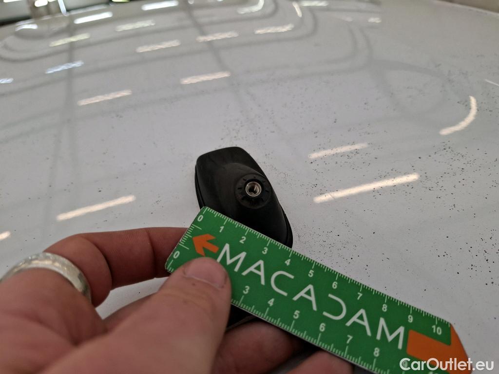  Peugeot  208 PEUGEOT  5p Berline BLUEHDI 100 ¤6.c S&S ACTIVE BUSINESS #82