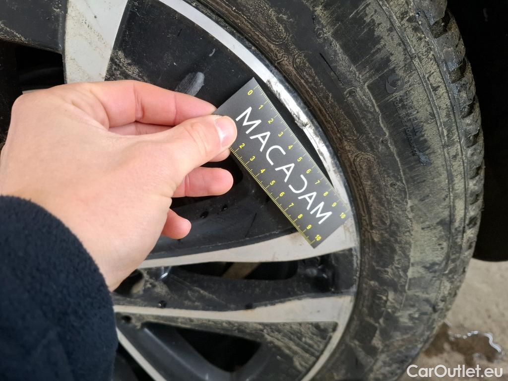  Mercedes  A-Klasse MERCEDES-BENZ Classe A Compact / 2022 / 5P / Berline A 200 Business Line 7G-DCT #34