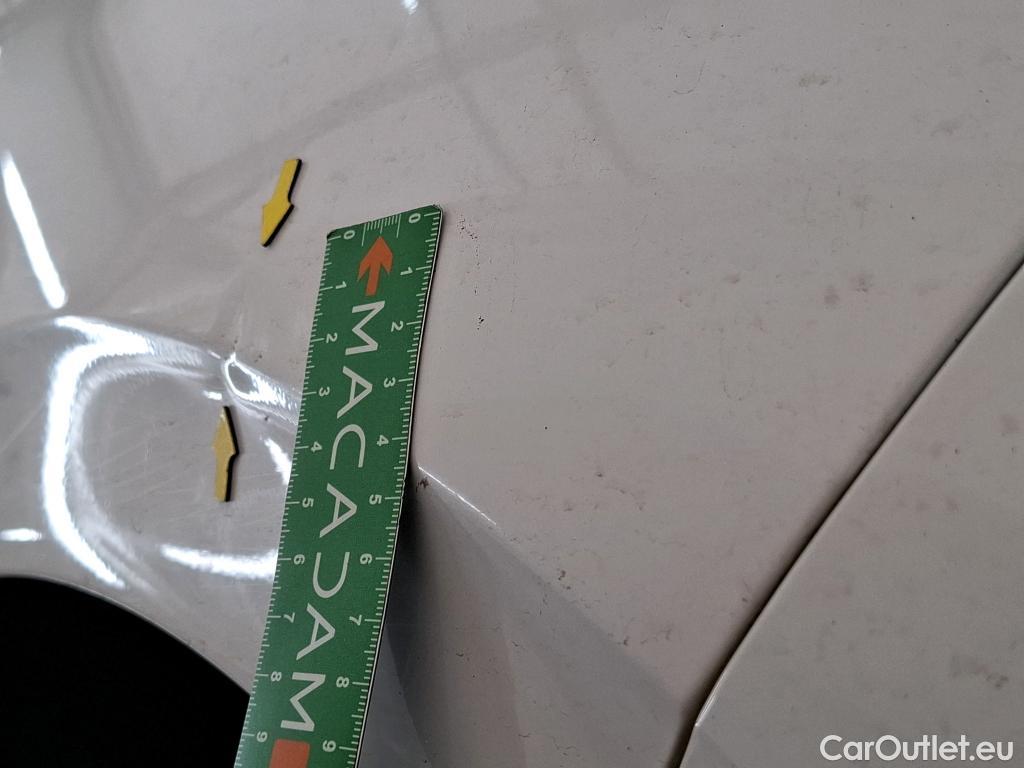  Peugeot  208 PEUGEOT  5p Berline BLUEHDI 100 ¤6.c S&S ACTIVE BUSINESS #68