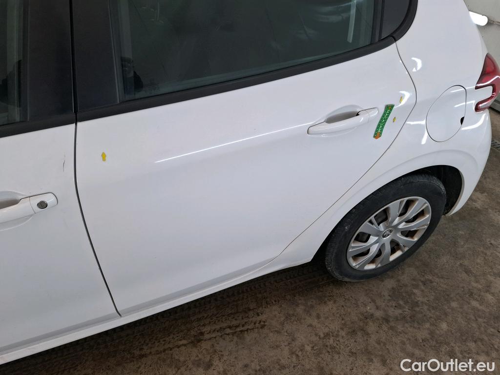  Peugeot  208 PEUGEOT  5p Berline BLUEHDI 100 ¤6.c S&S ACTIVE BUSINESS #62