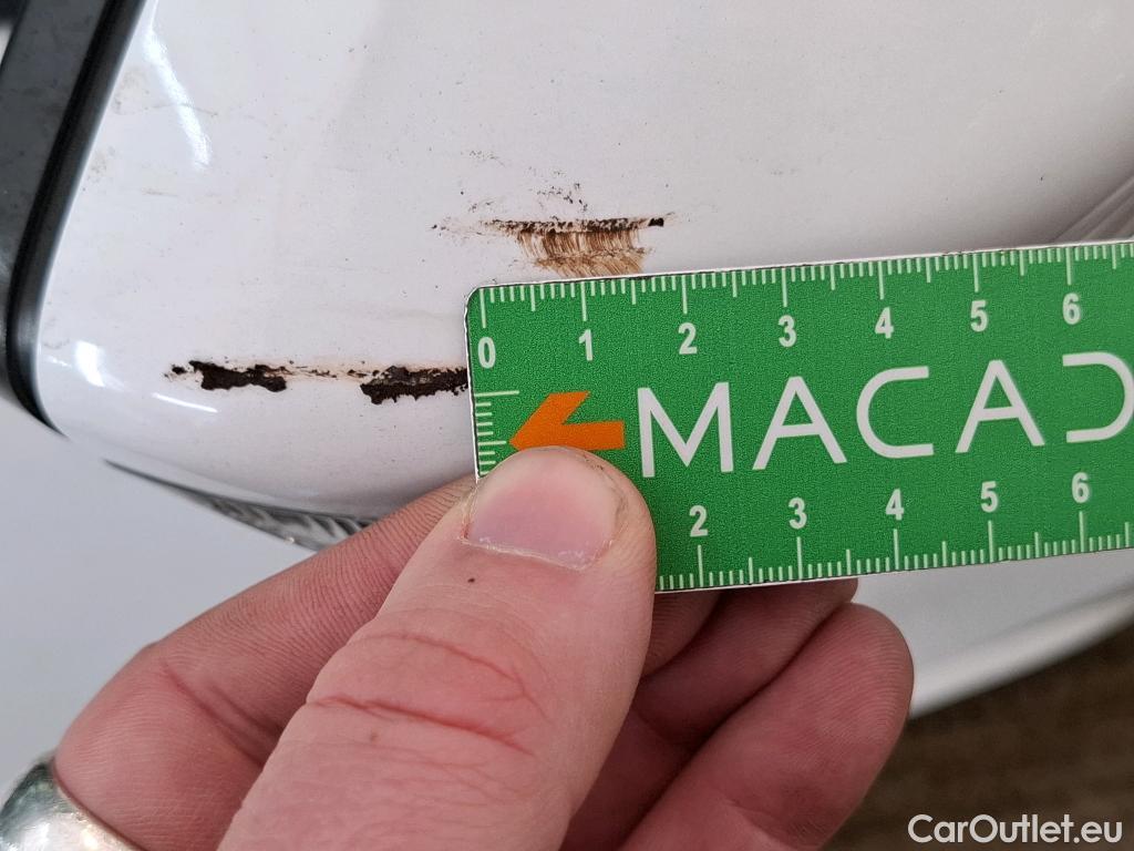  Peugeot  208 PEUGEOT  5p Berline BLUEHDI 100 ¤6.c S&S ACTIVE BUSINESS #80