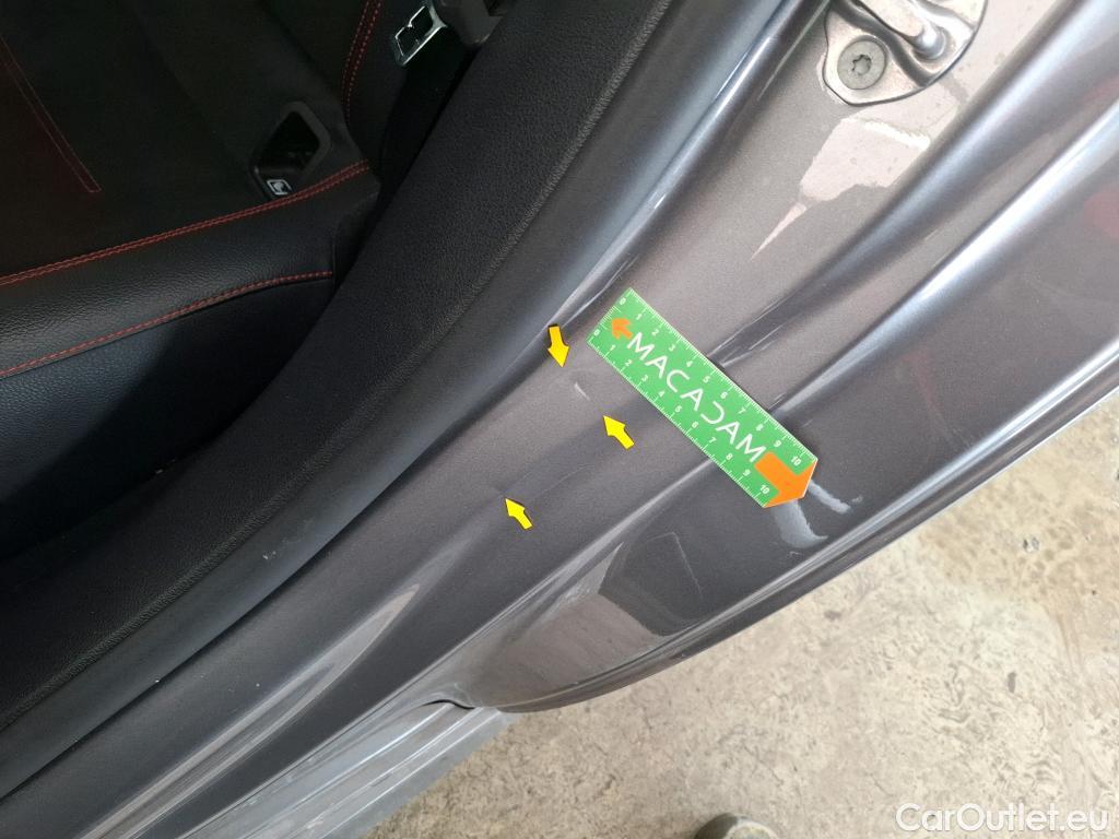  Mercedes  CLA-Klasse MERCEDES-BENZ CLA Coupe / 2019 / 4P / Coupé CLA 200 d AMG Line BA8 #37