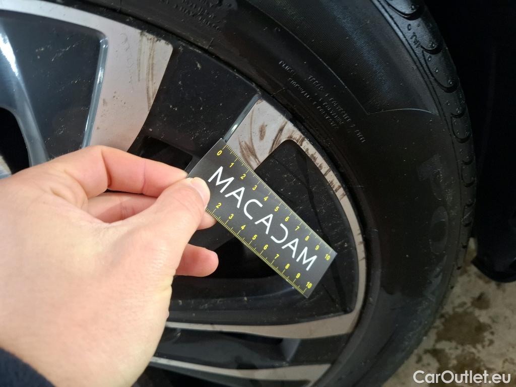  Mercedes  A-Klasse MERCEDES-BENZ Classe A Compact / 2022 / 5P / Berline A 200 Business Line 7G-DCT #11