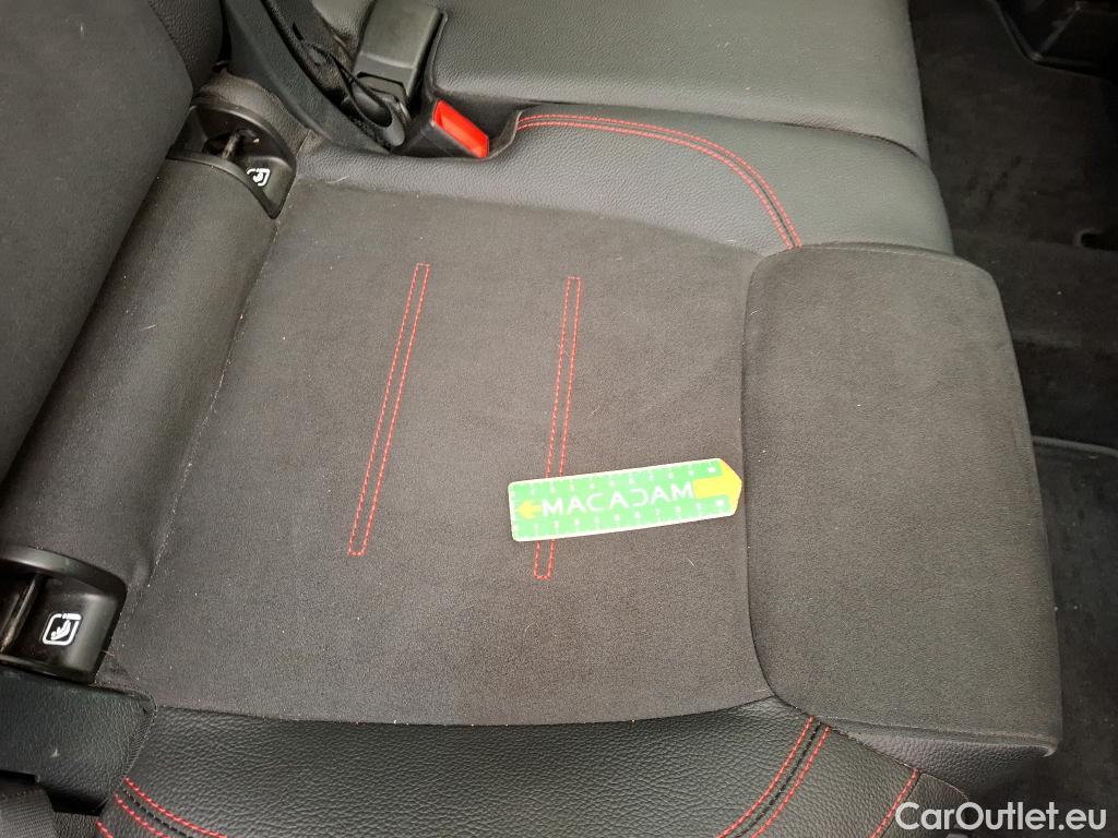  Mercedes  GLB MERCEDES-BENZ  / 2019 / 5P / SUV  200 d AMG Line #14