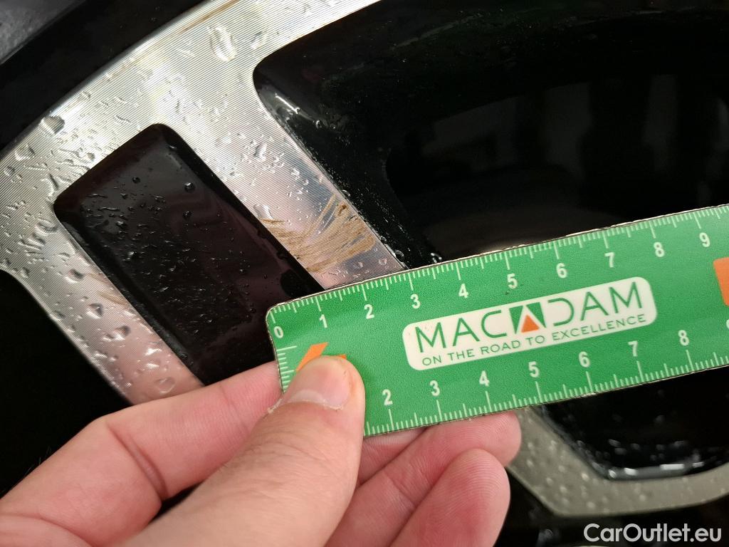  Mercedes  GLA MERCEDES-BENZ Classe  5p SUV  180 Fascination BVA7 #8