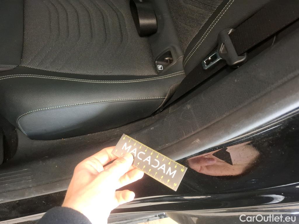  Mercedes  A-Klasse MERCEDES-BENZ Classe A Compact / 2022 / 5P / Berline A 200 Business Line 7G-DCT #15