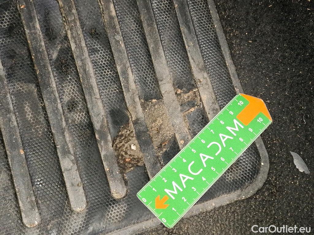  Peugeot  208 PEUGEOT  5p Berline BLUEHDI 100 ¤6.c S&S ACTIVE BUSINESS #45