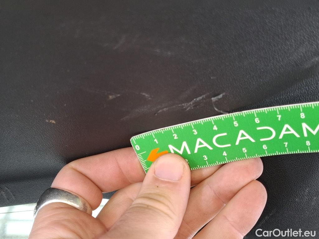  Peugeot  208 PEUGEOT  5p Berline BLUEHDI 100 ¤6.c S&S ACTIVE BUSINESS #50