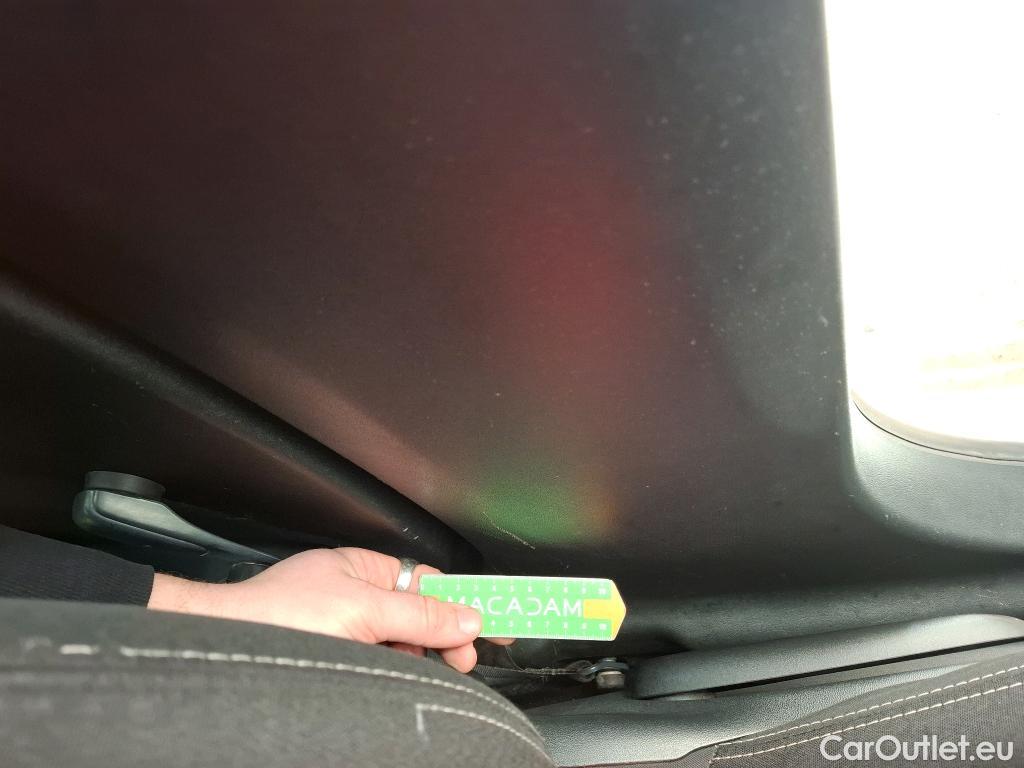  Peugeot  208 PEUGEOT  5p Berline BLUEHDI 100 ¤6.c S&S ACTIVE BUSINESS #42