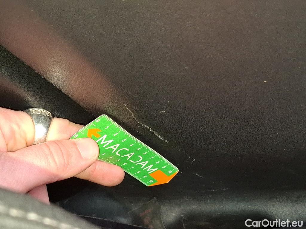  Peugeot  208 PEUGEOT  5p Berline BLUEHDI 100 ¤6.c S&S ACTIVE BUSINESS #43