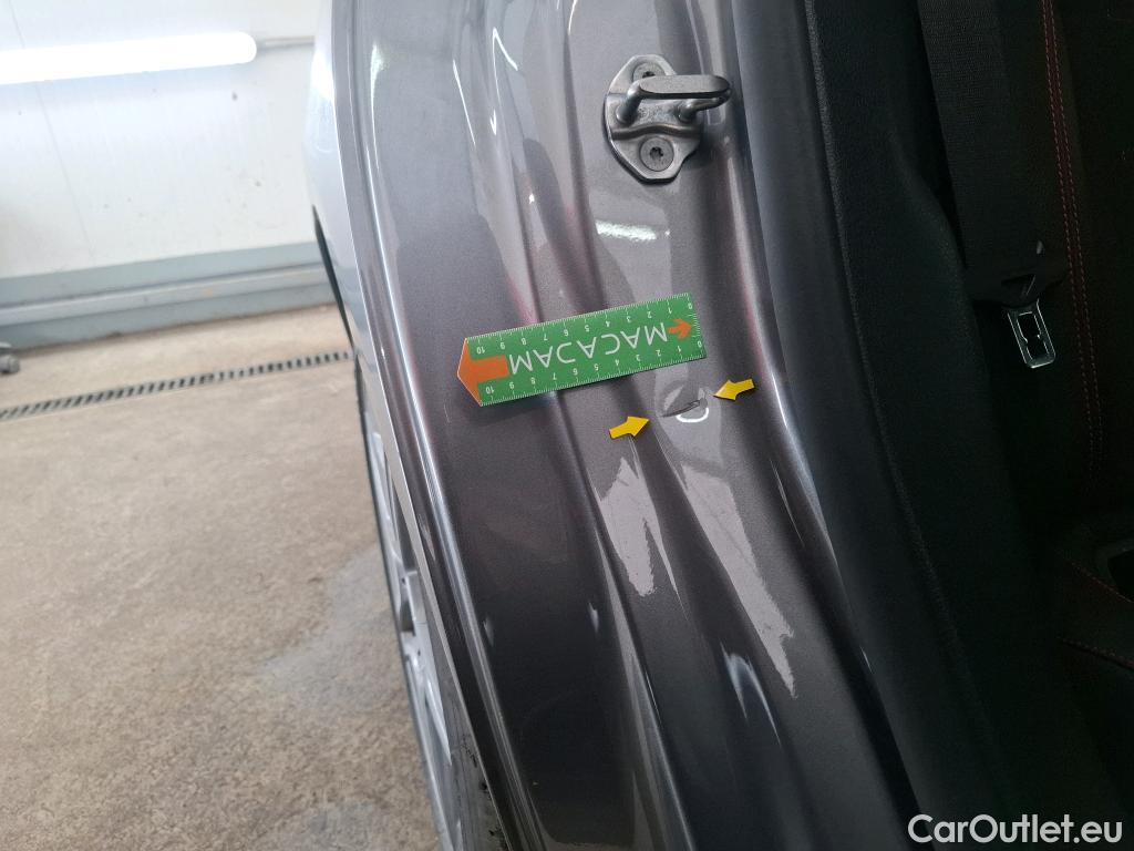  Mercedes  CLA-Klasse MERCEDES-BENZ CLA Coupe / 2019 / 4P / Coupé CLA 200 d AMG Line BA8 #43