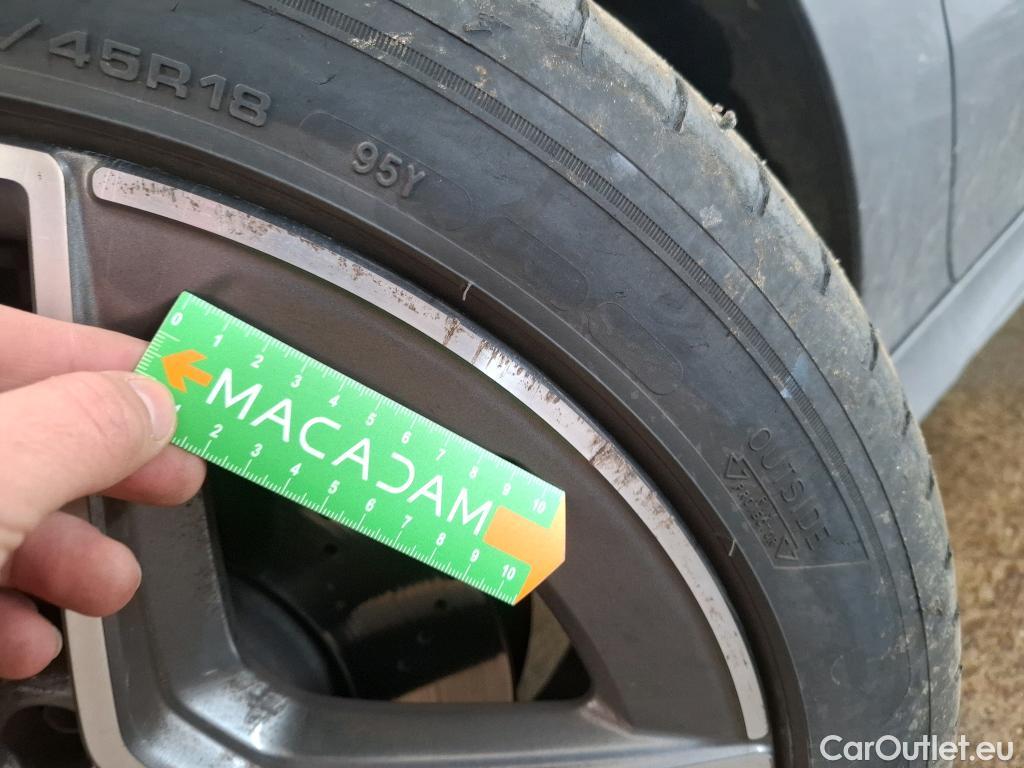  Mercedes  CLA-Klasse MERCEDES-BENZ CLA Coupe / 2019 / 4P / Coupé CLA 200 d AMG Line BA8 #29