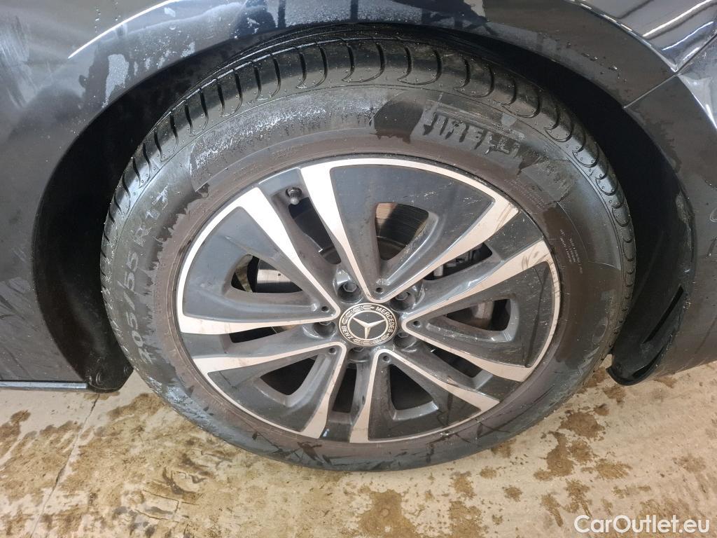  Mercedes  A-Klasse MERCEDES-BENZ Classe A Compact / 2022 / 5P / Berline A 200 Business Line 7G-DCT #8