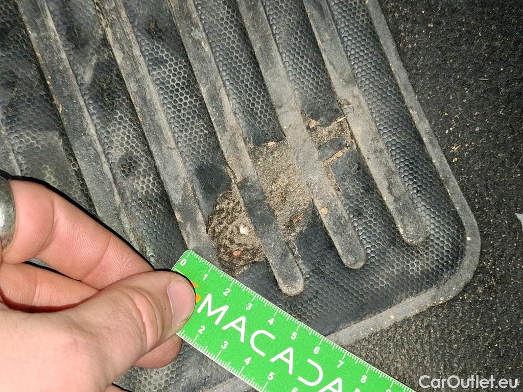  Peugeot  208 PEUGEOT  5p Berline BLUEHDI 100 ¤6.c S&S ACTIVE BUSINESS #46