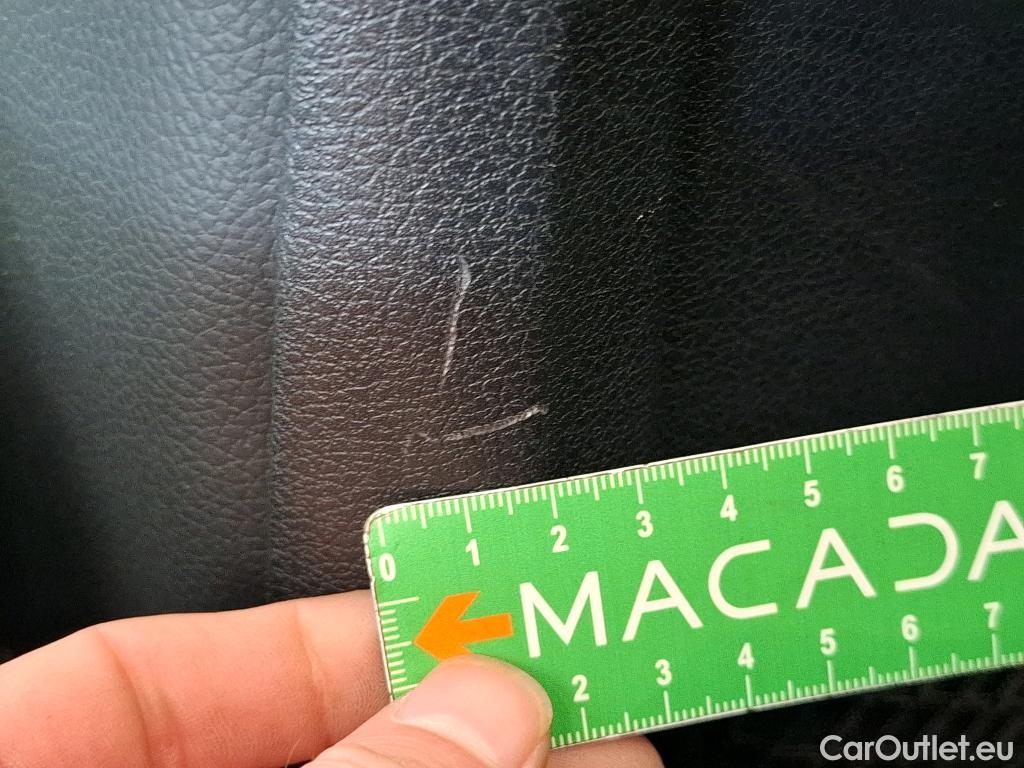  Mercedes  GLB MERCEDES-BENZ  / 2019 / 5P / SUV  200 d AMG Line #10