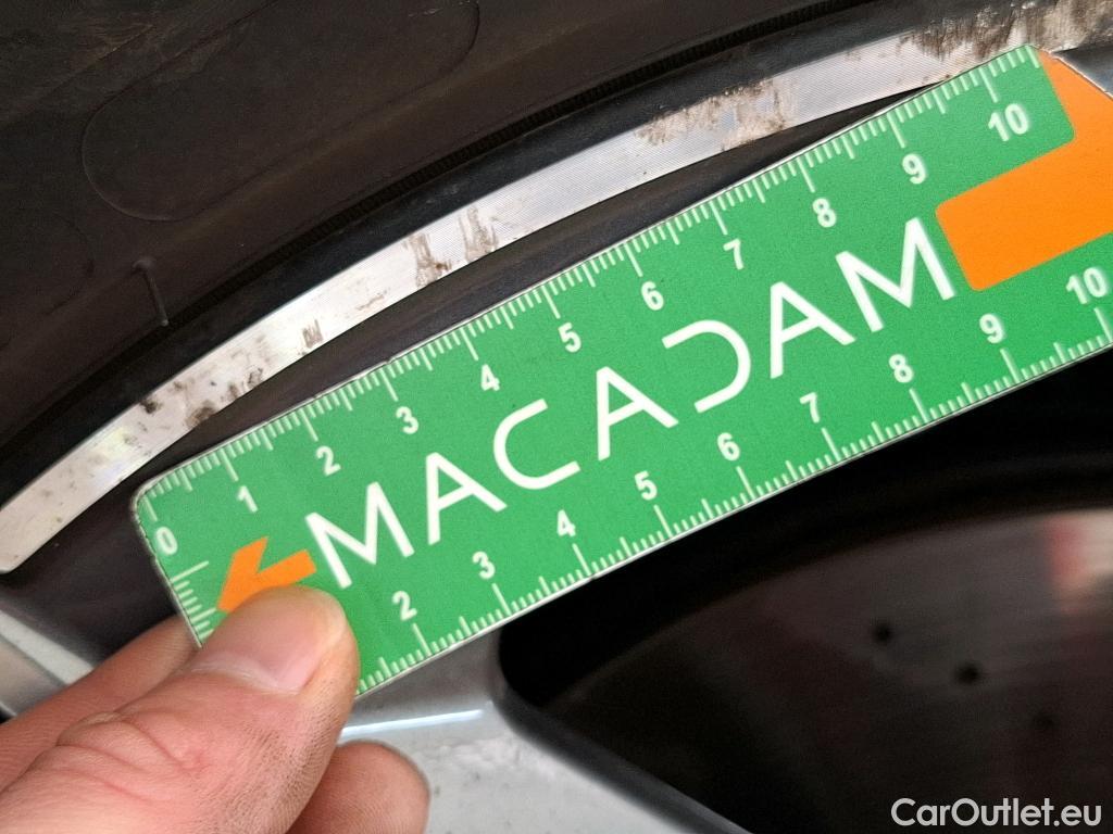  Mercedes  GLB MERCEDES-BENZ  / 2019 / 5P / SUV  200 d AMG Line #7