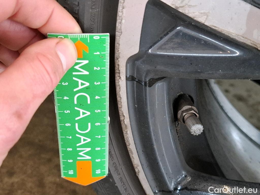  Mini  Mini   / 2021 / 3P / Berline John Cooper Works Ultimate 231ch BVM6 #60