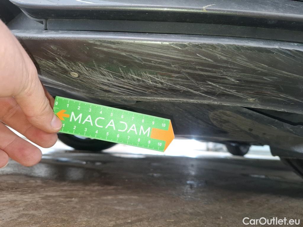  Mercedes  CLA-Klasse MERCEDES-BENZ CLA Coupe / 2019 / 4P / Coupé CLA 200 d AMG Line BA8 #55