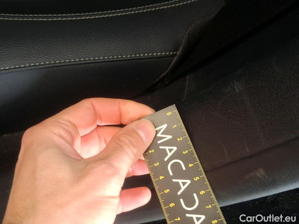  Mercedes  A-Klasse MERCEDES-BENZ Classe A Compact / 2022 / 5P / Berline A 200 Business Line 7G-DCT #17