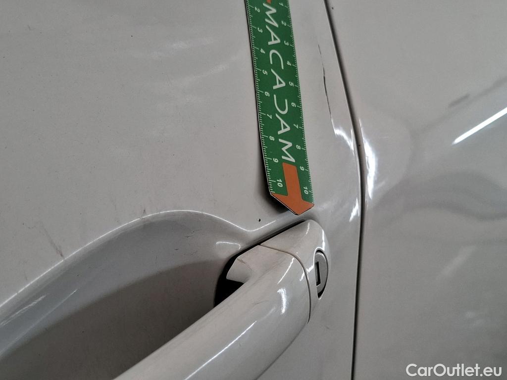  Peugeot  208 PEUGEOT  5p Berline BLUEHDI 100 ¤6.c S&S ACTIVE BUSINESS #8