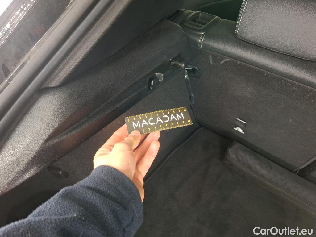  Mercedes  A-Klasse MERCEDES-BENZ Classe A Compact / 2022 / 5P / Berline A 200 Business Line 7G-DCT #1