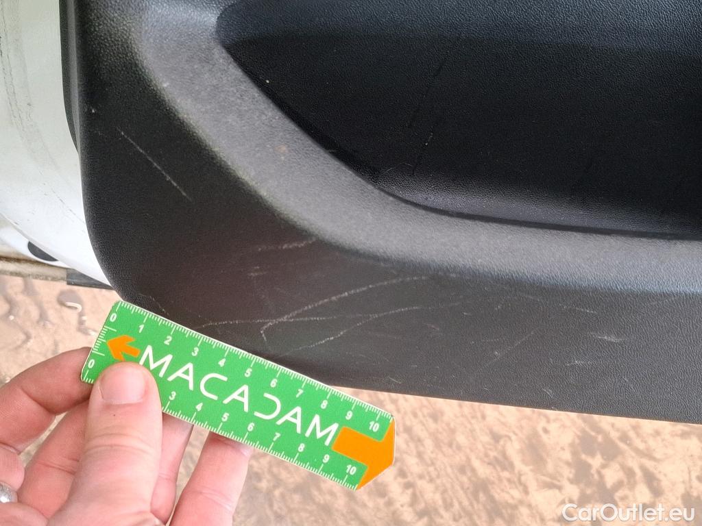  Peugeot  208 PEUGEOT  5p Berline BLUEHDI 100 ¤6.c S&S ACTIVE BUSINESS #58